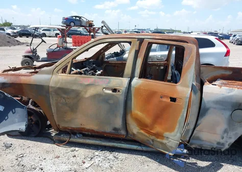 2013 Ram 1500 Slt z USA, uszkodzony, nr VIN 1C6RR7GT5DS623704